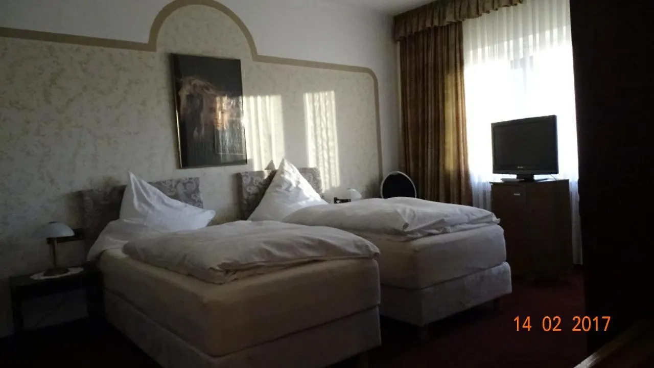 Bed & Breakfast Hotel Helga Hein دوسلدورف
